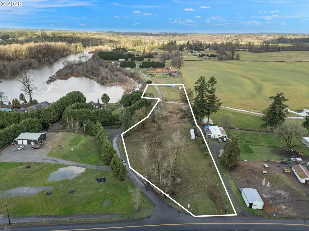 108 Shoreline Drive Toledo WA 98591