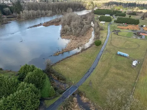 108 Shoreline Drive Toledo WA 98591