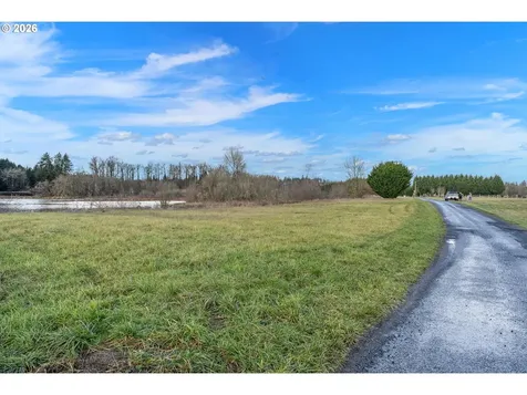 108 Shoreline Drive Toledo WA 98591
