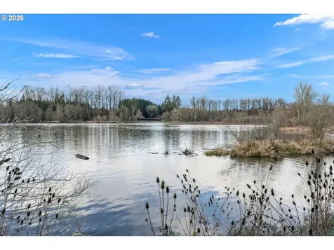 108 Shoreline Drive Toledo WA 98591