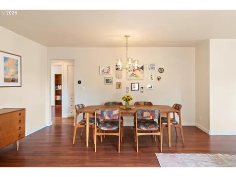 8913 NE Russell Street Portland OR 97220