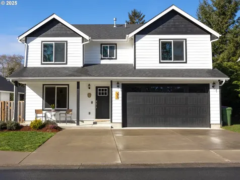 33 NW Kalmia Avenue Warrenton OR 97146