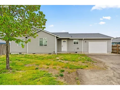 1041 Kees Street Lebanon OR 97355