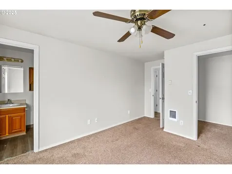 1041 Kees Street Lebanon OR 97355