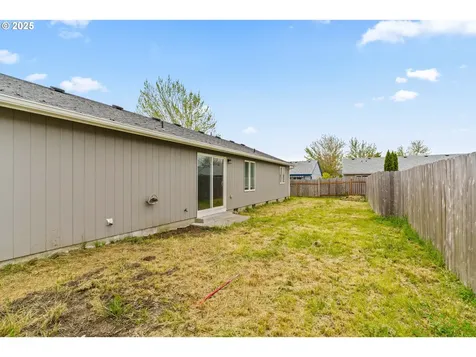 1041 Kees Street Lebanon OR 97355