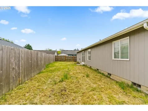 1041 Kees Street Lebanon OR 97355