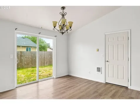 1041 Kees Street Lebanon OR 97355