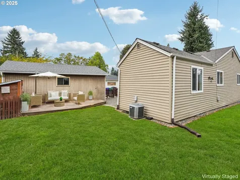 8416 NE Wygant Street Portland OR 97220