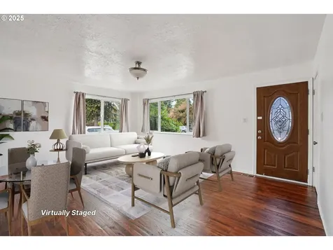 8416 NE Wygant Street Portland OR 97220