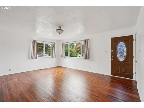8416 NE Wygant Street Portland OR 97220