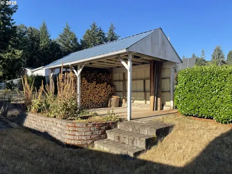 935 SW Hill Drive Willamina OR 97396