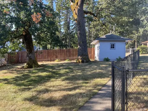 935 SW Hill Drive Willamina OR 97396
