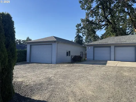 935 SW Hill Drive Willamina OR 97396
