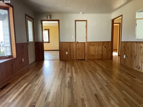 935 SW Hill Drive Willamina OR 97396