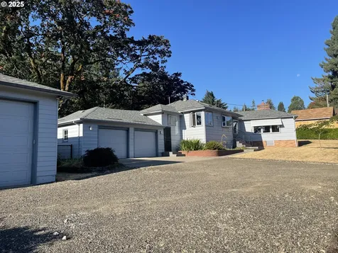 935 SW Hill Drive Willamina OR 97396