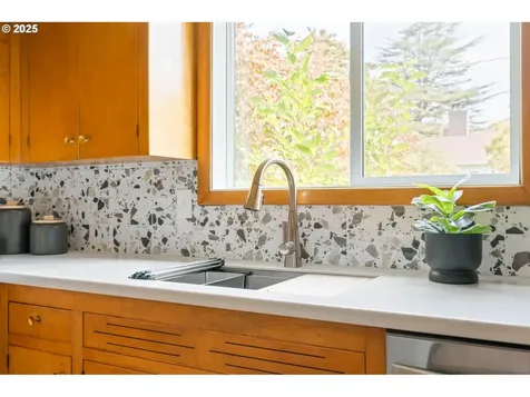 5955 NE 32nd Avenue Portland OR 97211