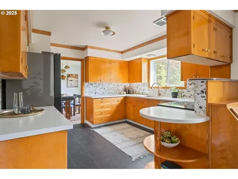 5955 NE 32nd Avenue Portland OR 97211