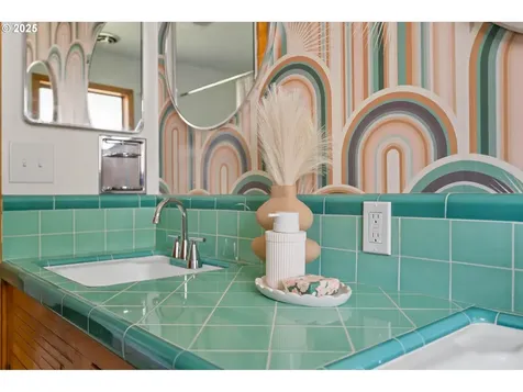 5955 NE 32nd Avenue Portland OR 97211