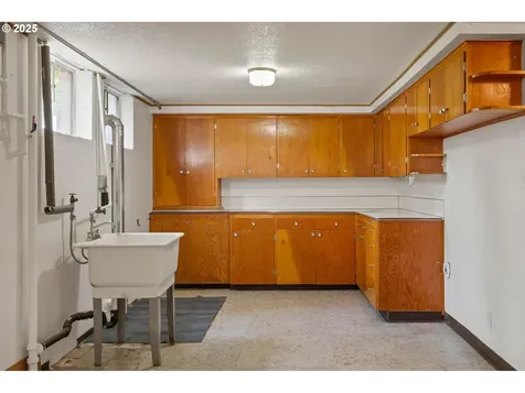 5955 NE 32nd Avenue Portland OR 97211