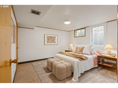5955 NE 32nd Avenue Portland OR 97211