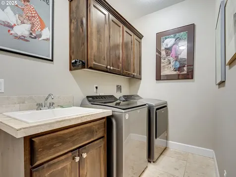 7016 NW 23rd Court Vancouver WA 98665