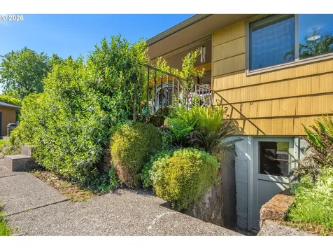804 NW Sluman Road Vancouver WA 98665