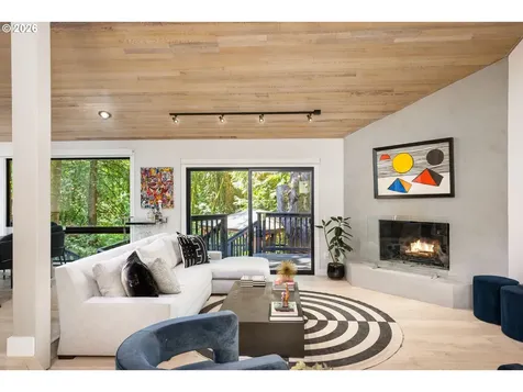5833 SW Lane Court Portland OR 97221