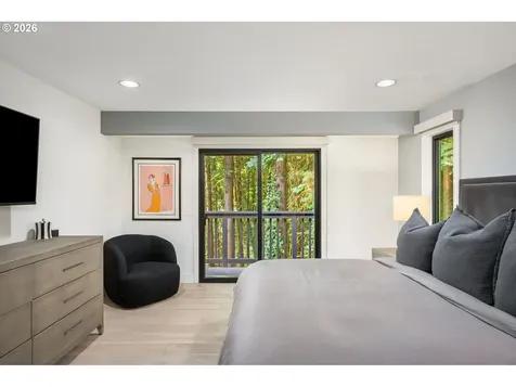 5833 SW Lane Court Portland OR 97221