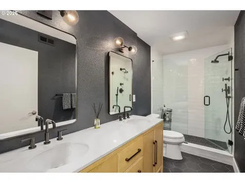 5833 SW Lane Court Portland OR 97221