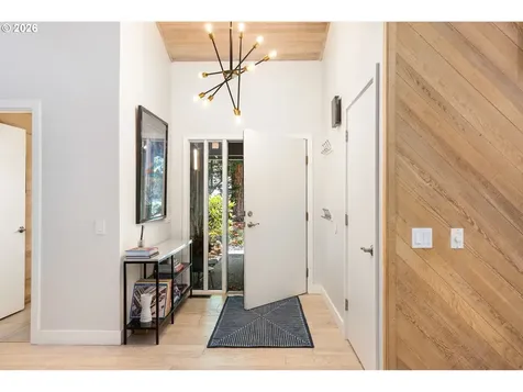 5833 SW Lane Court Portland OR 97221