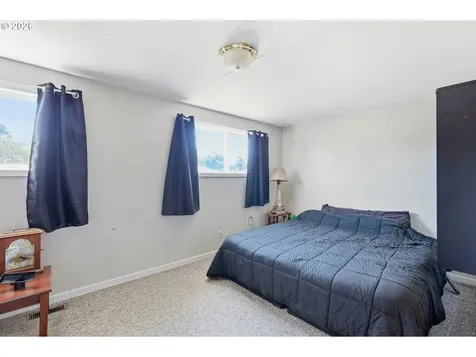 34161 El Manor Avenue Eugene OR 97405