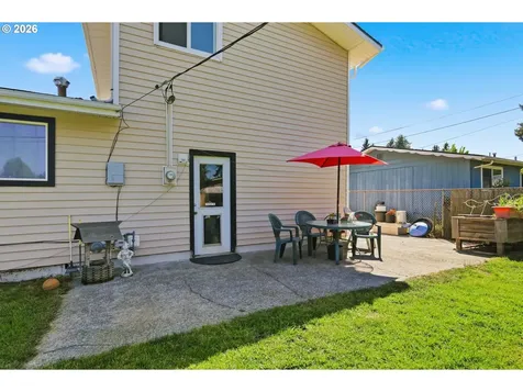34161 El Manor Avenue Eugene OR 97405
