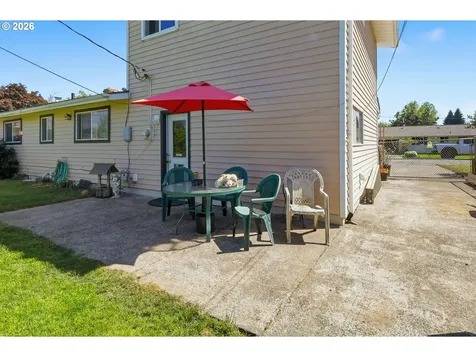 34161 El Manor Avenue Eugene OR 97405