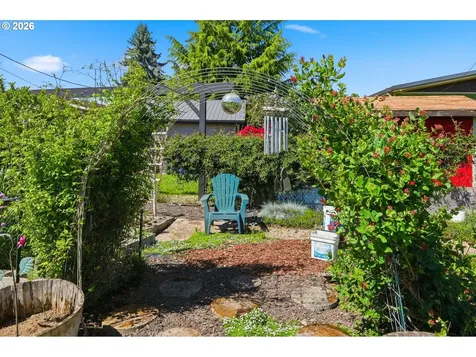 34161 El Manor Avenue Eugene OR 97405