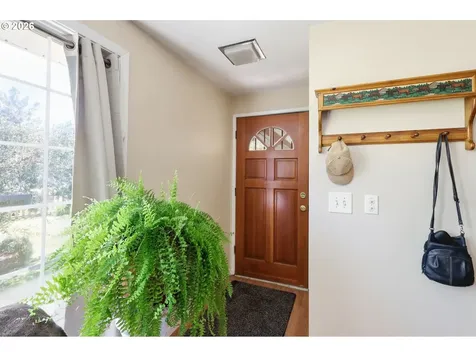 34161 El Manor Avenue Eugene OR 97405