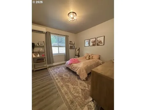 946 S Calapooia Street Sutherlin OR 97479