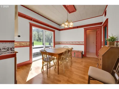 1878 Trails End Lane Sutherlin OR 97479