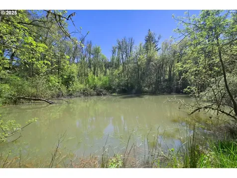 1878 Trails End Lane Sutherlin OR 97479