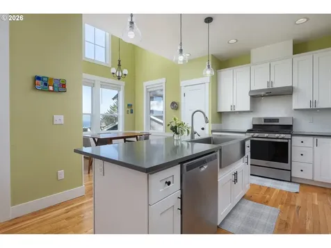 2160 SW Coast Avenue Lincoln City OR 97367
