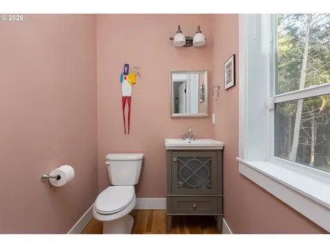 2160 SW Coast Avenue Lincoln City OR 97367