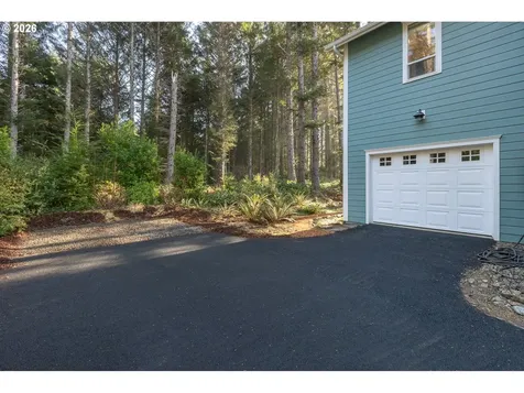 2160 SW Coast Avenue Lincoln City OR 97367