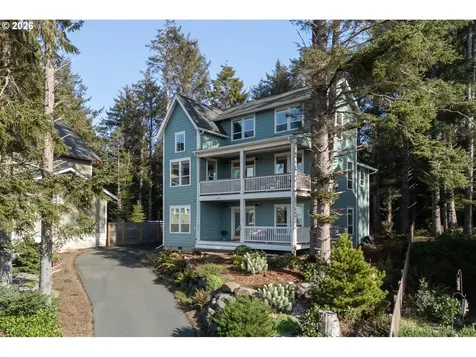 2160 SW Coast Avenue Lincoln City OR 97367