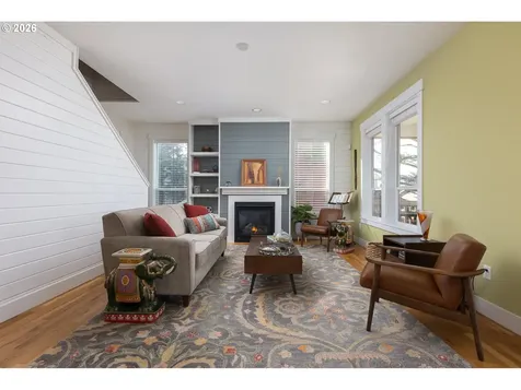 2160 SW Coast Avenue Lincoln City OR 97367