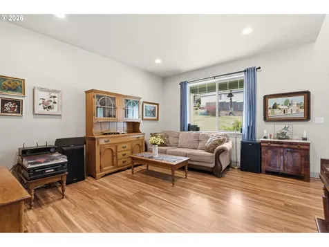 87977 10th Street Veneta OR 97487