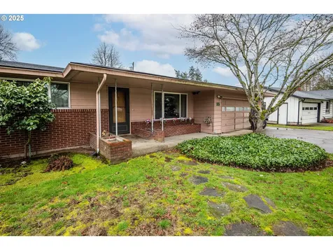 25 Strome Court Eugene OR 97404
