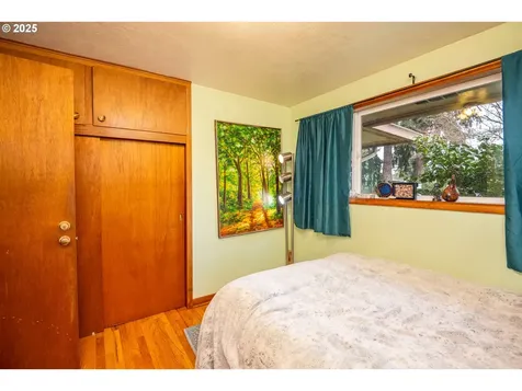 25 Strome Court Eugene OR 97404