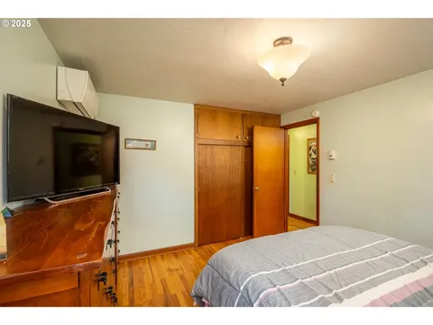 25 Strome Court Eugene OR 97404