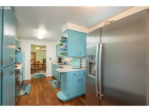 25 Strome Court Eugene OR 97404