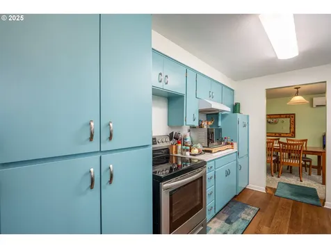 25 Strome Court Eugene OR 97404