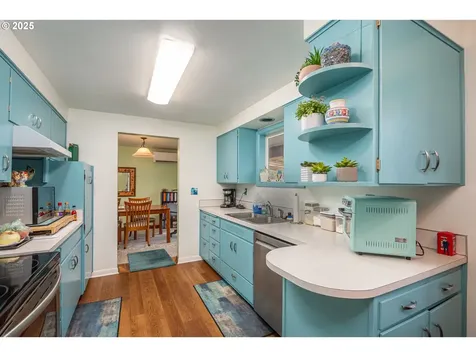 25 Strome Court Eugene OR 97404